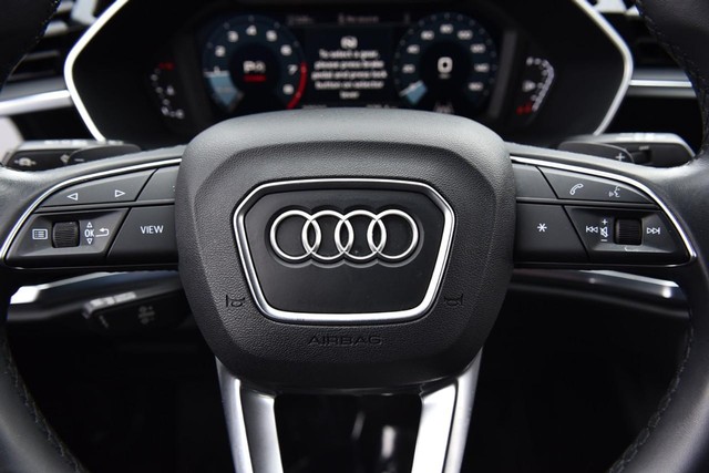 Audi Q3 Vehicle Image 17