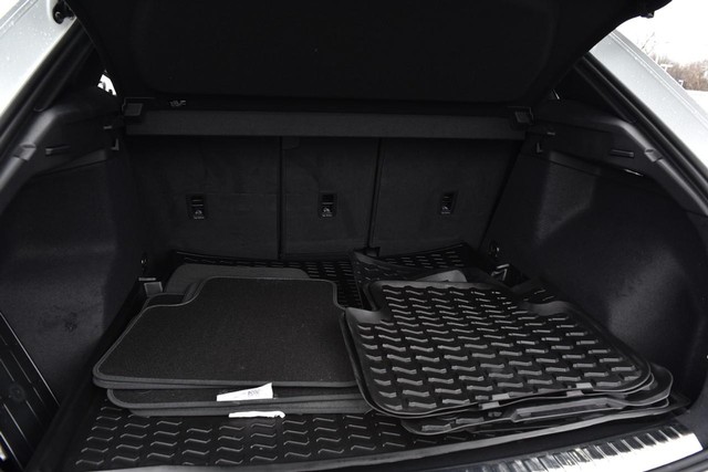 Audi Q3 Vehicle Image 24