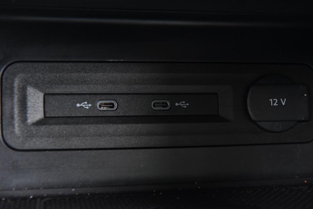 Volkswagen Atlas Vehicle Image 16