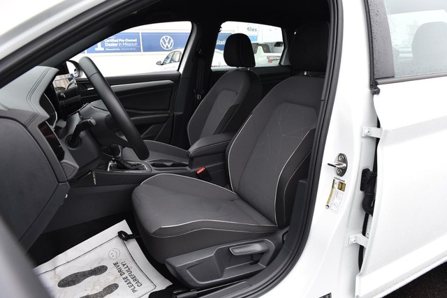 Volkswagen Jetta Vehicle Image 19