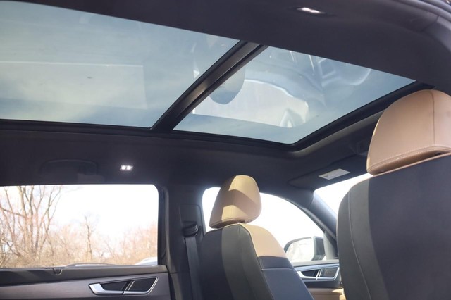 Volkswagen Atlas Cross Sport Vehicle Image 21