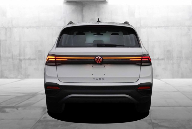 Volkswagen Taos Vehicle Image 06
