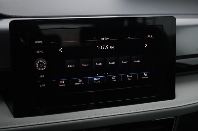 Volkswagen Taos Vehicle Image 12