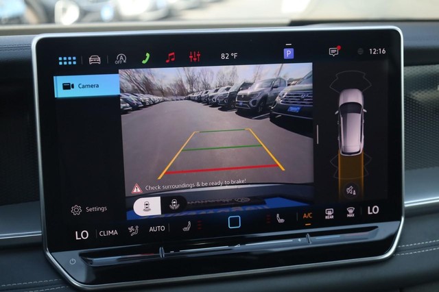 Volkswagen Tiguan Vehicle Image 16