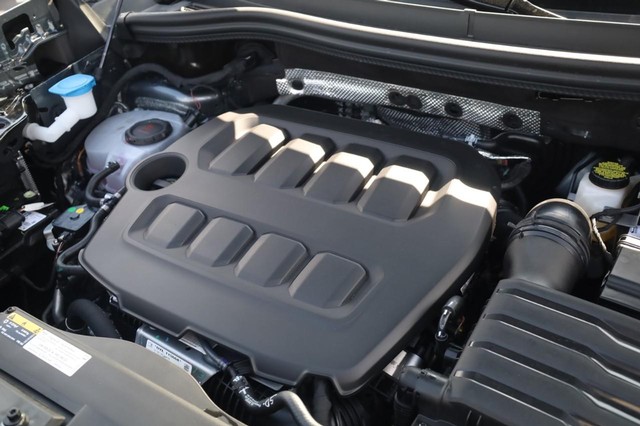 Volkswagen Tiguan Vehicle Image 23