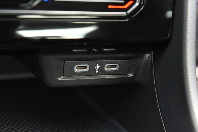 Volkswagen Jetta Vehicle Image 16