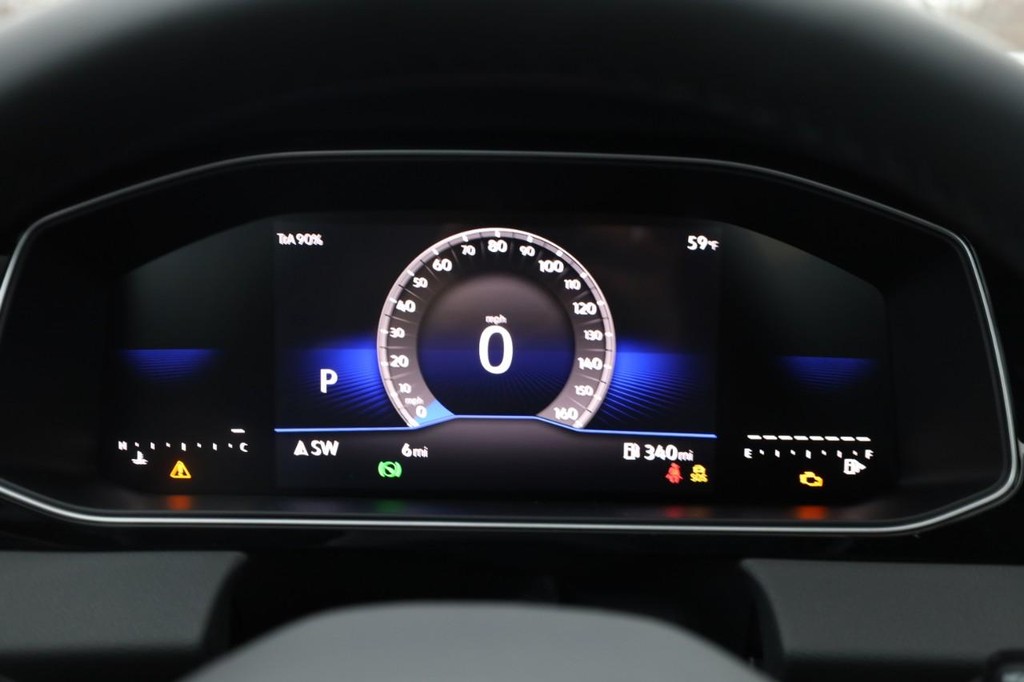 Volkswagen Jetta Vehicle Full-screen Gallery Image 9