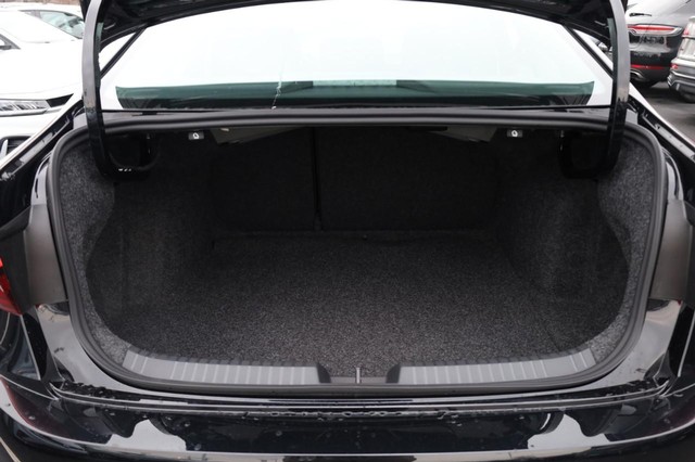 Volkswagen Jetta Vehicle Image 07