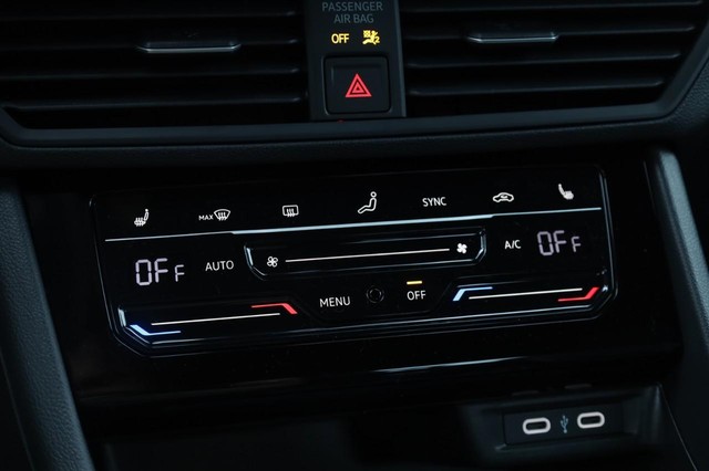 Volkswagen Jetta Vehicle Image 13