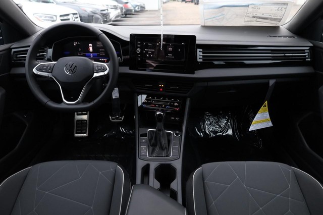 Volkswagen Jetta Vehicle Image 21