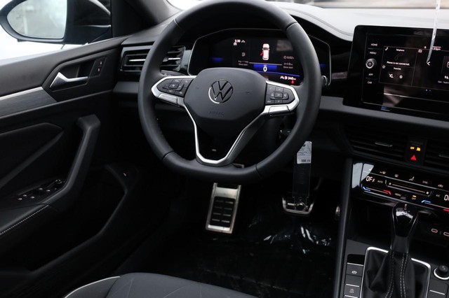 Volkswagen Jetta Vehicle Image 22