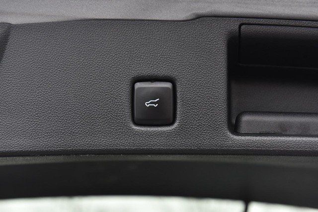 Ford Escape Vehicle Image 23