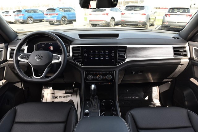 Volkswagen Atlas Cross Sport Vehicle Image 07