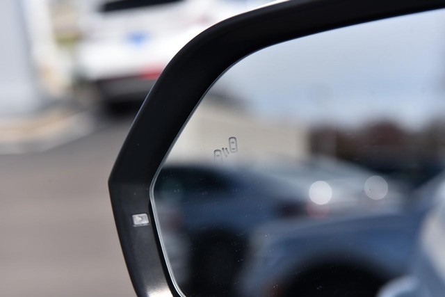 Volkswagen Atlas Cross Sport Vehicle Image 10