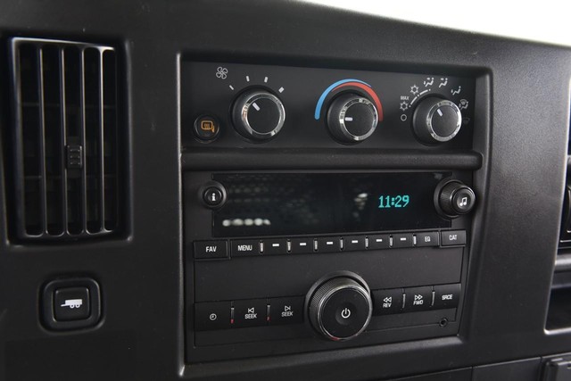 GMC Savana Cargo Van Vehicle Image 13