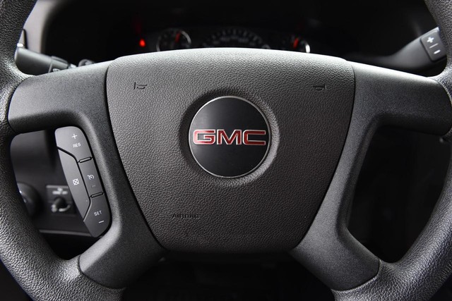 GMC Savana Cargo Van Vehicle Image 15