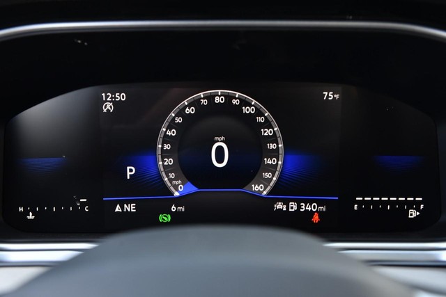 Volkswagen Taos Vehicle Image 11