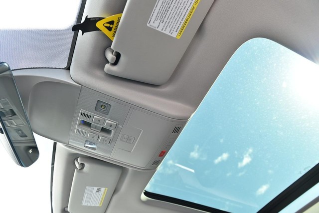 Volkswagen Taos Vehicle Image 20