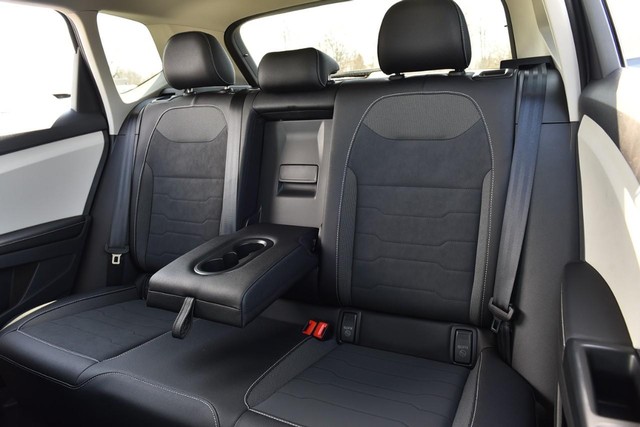 Volkswagen Taos Vehicle Image 21