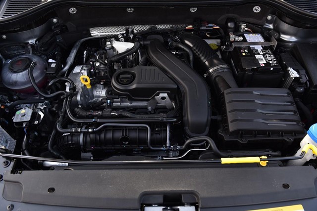 Volkswagen Taos Vehicle Image 25