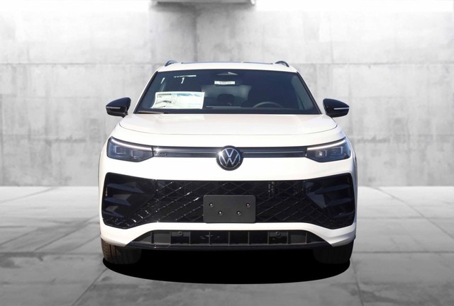 Volkswagen Tiguan Vehicle Image 04