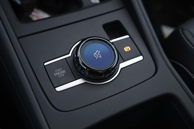 Volkswagen Tiguan Vehicle Image 18