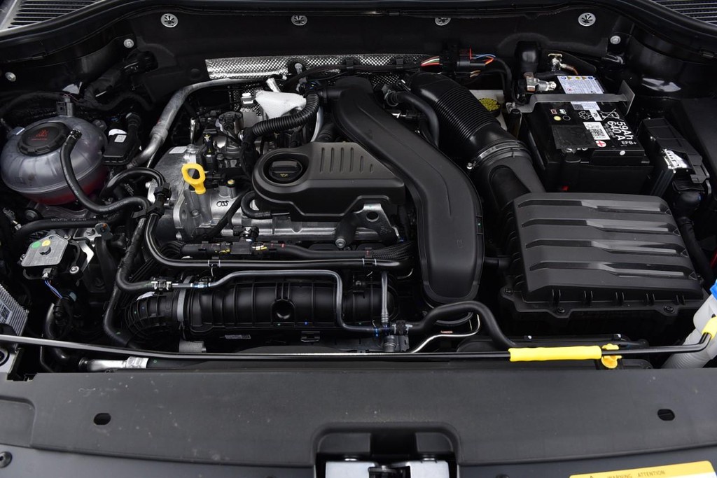 Volkswagen Taos Vehicle Full-screen Gallery Image 26