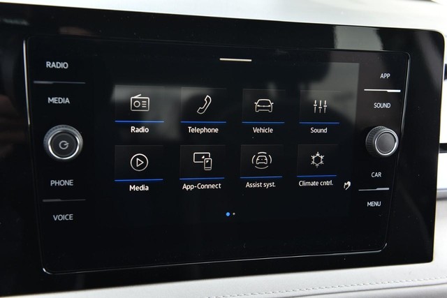 Volkswagen Taos Vehicle Image 13