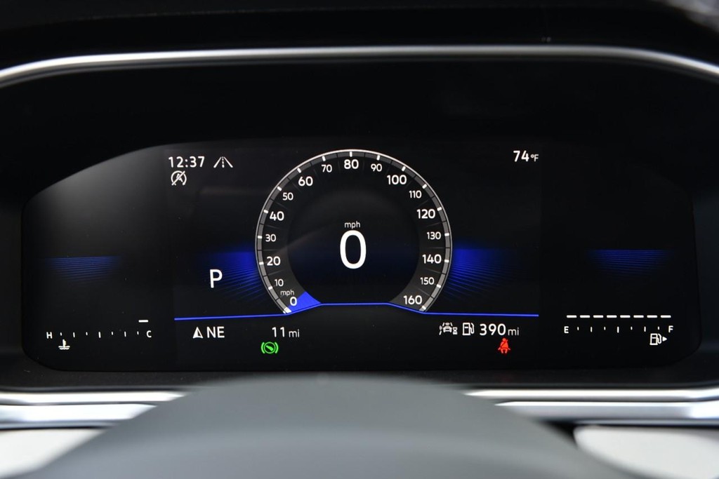 Volkswagen Taos Vehicle Full-screen Gallery Image 11