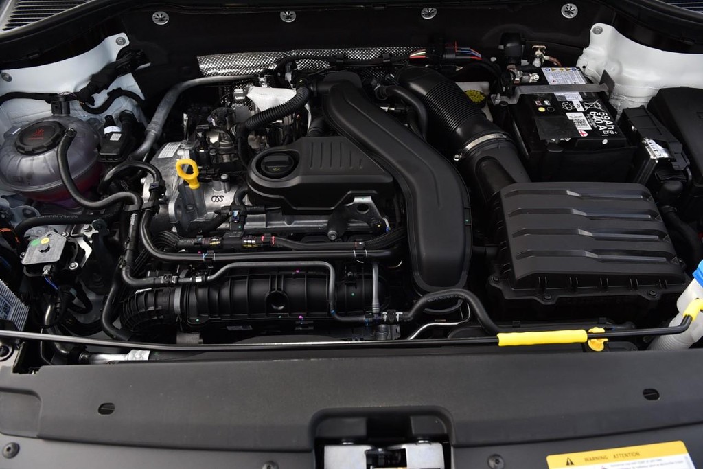 Volkswagen Taos Vehicle Full-screen Gallery Image 25