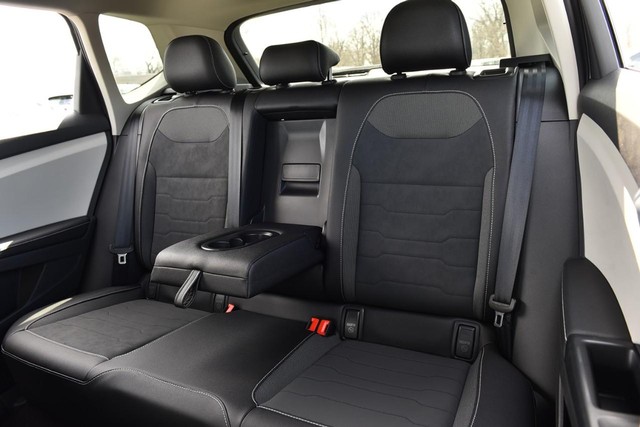 Volkswagen Taos Vehicle Image 21