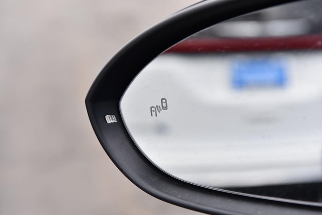 Volkswagen Jetta GLI Vehicle Image 10