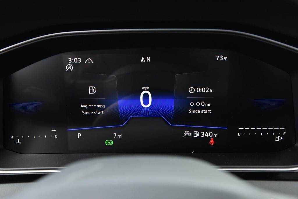 Volkswagen Jetta Vehicle Full-screen Gallery Image 12