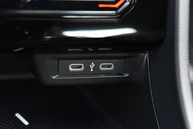 Volkswagen Jetta Vehicle Image 16