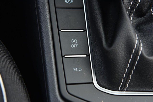 Volkswagen Jetta Vehicle Image 17