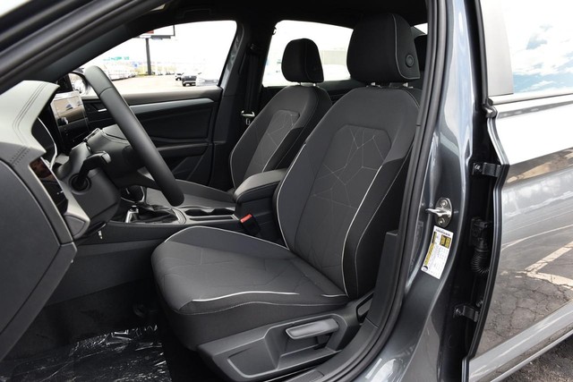 Volkswagen Jetta Vehicle Image 19