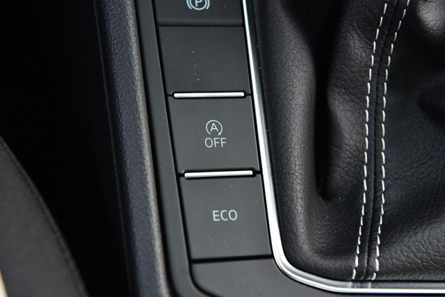 Volkswagen Jetta Vehicle Image 17