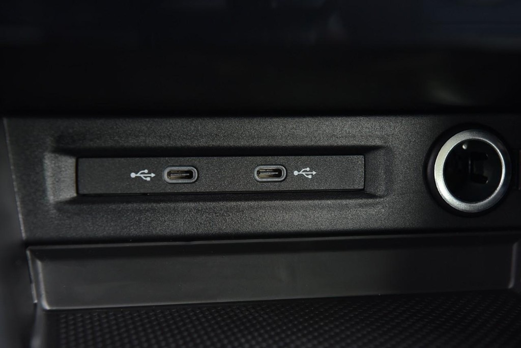 Volkswagen Taos Vehicle Full-screen Gallery Image 15