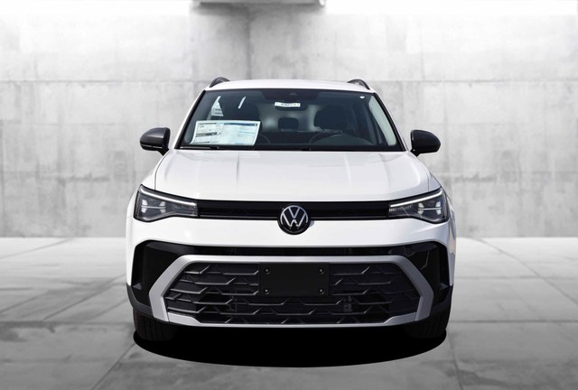 Volkswagen Taos Vehicle Image 04