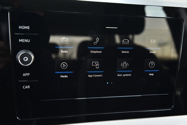 Volkswagen Taos Vehicle Image 13