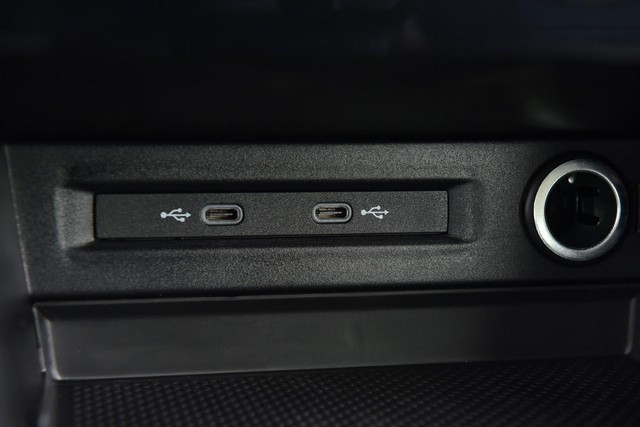 Volkswagen Taos Vehicle Image 15