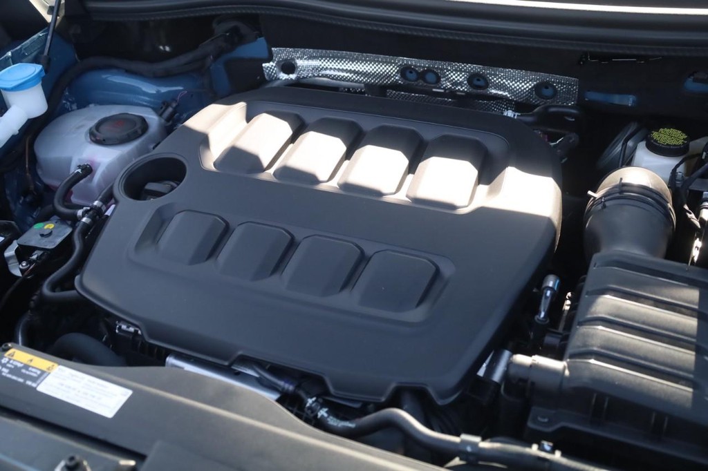 Volkswagen Tiguan Vehicle Full-screen Gallery Image 24