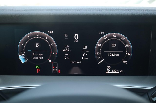 Volkswagen Tiguan Vehicle Image 14