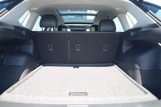 Volkswagen Tiguan Vehicle Image 23