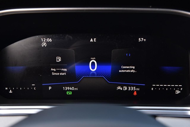 Volkswagen Taos Vehicle Image 11