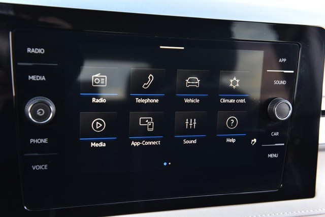 Volkswagen Taos Vehicle Image 13