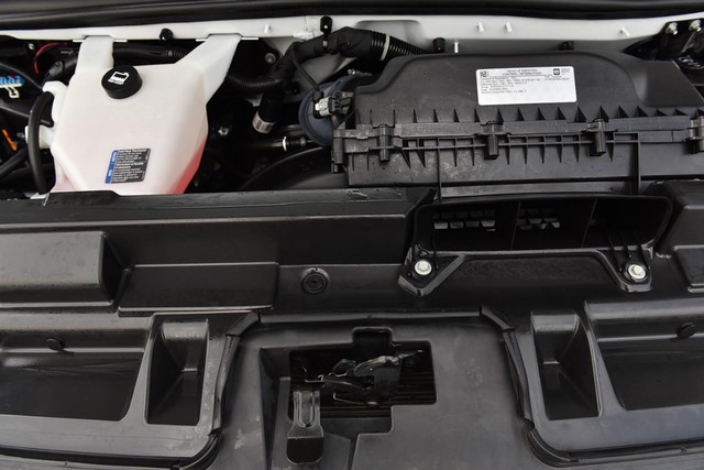 GMC Savana Cargo Van Vehicle Image 20