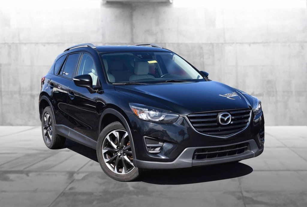 Mazda CX-5 Vehicle Full-screen Gallery Image 2