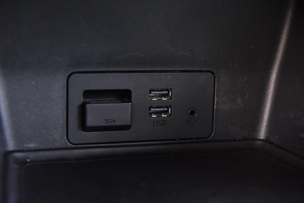 Mazda CX-5 Vehicle Full-screen Gallery Image 17