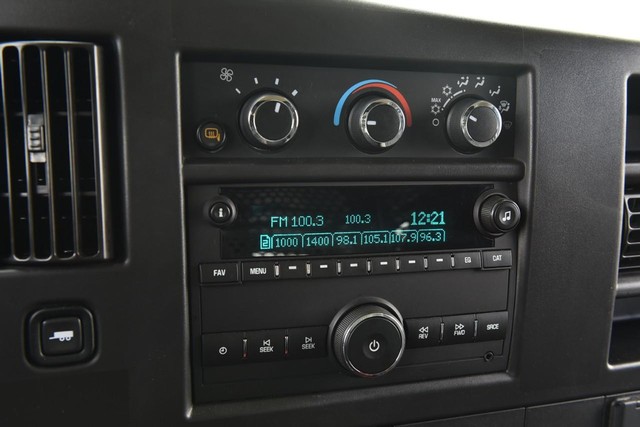 GMC Savana Cargo Van Vehicle Image 13